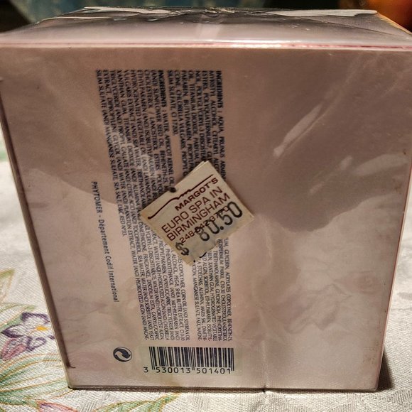 NIB - Vie Collection Hydra System - Vitalizing Mask - Picture 2 of 3